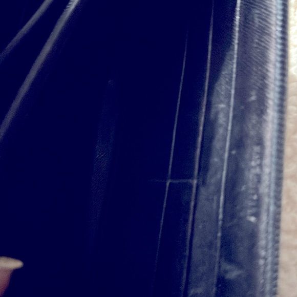 PRADA ZIPPY WALLET luxury item - Picture 6 of 9